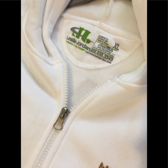 Gently worn white hoodie from LA’s New Years Race - Picture 3 of 5
